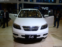 2011上海车展比亚迪S6